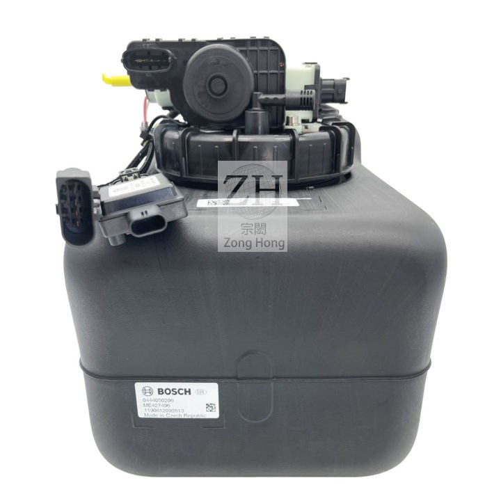 FUSO EURO5 4P10 Urea Tank Assembly 尿素箱總成 