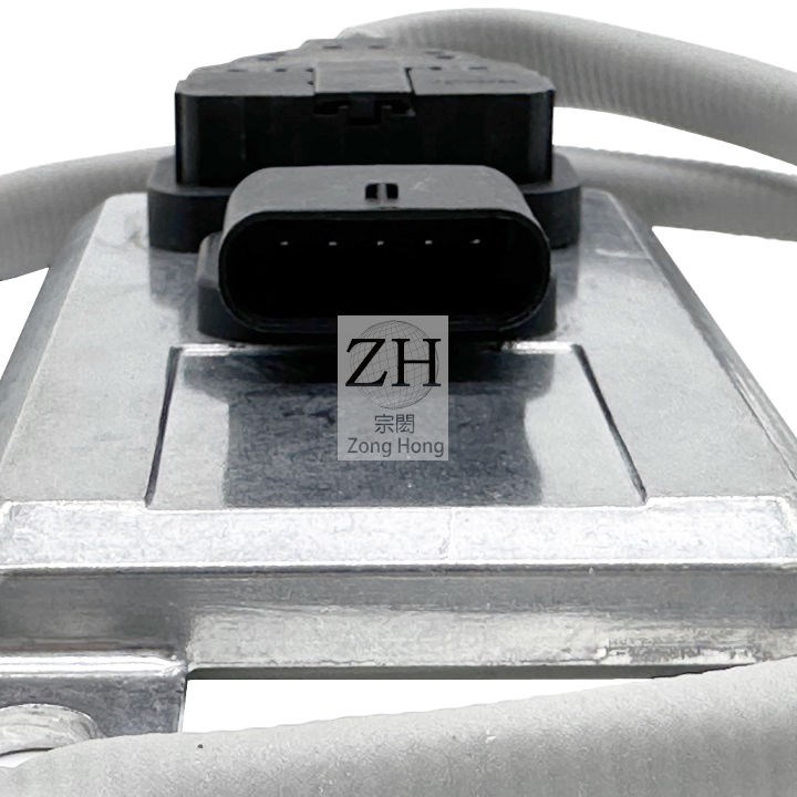 ISUZU EURO6 Nitrogen Oxides Nox Sensor 氮氧感知器